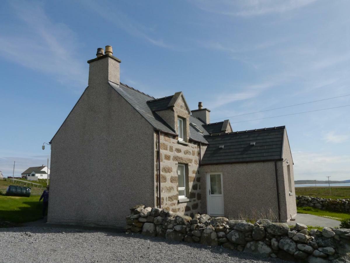 Sineag'S Cottage Pollachara Exterior photo